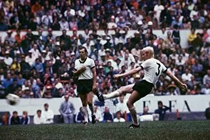 Images Dated 17th June 1970: World Cup Semi Final1970 Italy 4 W. Germany 3 after extra time Azteca