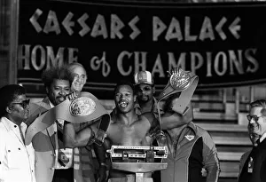 World Heavyweight Title fight between challenger Muhammad Ali World Heavyweight Title fight between challenger Muhammad Ali