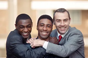 Images Dated 22nd November 1989: World title contender Michael Watson (centre) Herol Graham (left) and Alan Minter