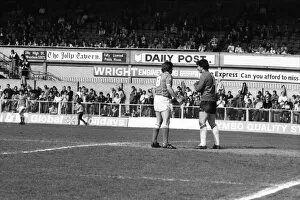 Wrexham 0 v. Barnsley 0. April 1982 MF06-34-036 *** Local Caption *** Division 2 Football