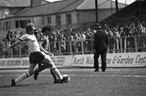 Images Dated 17th April 1982: Wrexham 0 v. Barnsley 0. April 1982 MF06-34-041 Local Caption Division 2 Football