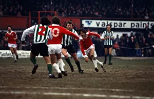 Images Dated 18th February 1978: Wrexham v Blyth Spartans - February 1978 palyers in action