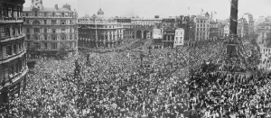 WW2 London Victory March Crowds at Trafalgar Square gather to celebrate the end of WW2 London Victory March Crowds at Trafalgar Square gather to celebrate the end of