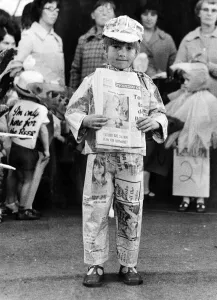 Images Dated 1st August 1970: Five year old Sean, wearing a suit made of Evening Chronicle newspapers