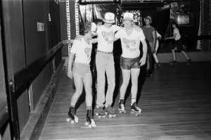 Images Dated 12th August 1981: Young holidaymakers at the roller disco at the James Corrigan seafront amusement arcade