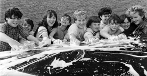 00573 Gallery: Ten youngsters from the 2nd Billingham Guides asked to clean the Mayor of Stockton'