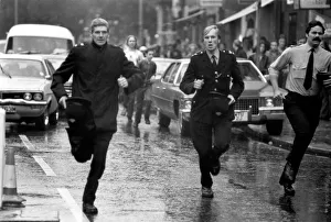 Images Dated 6th August 1977: Youth Culture / Music / Police / Street scenes.'Punk Rock'. August 1977 77-04262-002