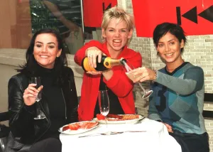 Zoe Ball DJ celebrates her first solo Breakfast Show 1998 with Natalie Imbruglia Zoe Ball DJ celebrates her first solo Breakfast Show 1998 with Natalie Imbruglia