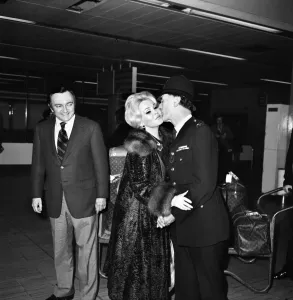 Images Dated 15th April 1975: Zsa Zsa Gabor. Hungarian-American Actress and Socialite