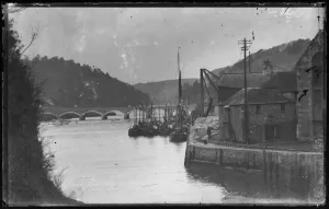 Granite Quay & Middleton's Corner, East Looe Granite Quay & Middleton's Corner, East Looe