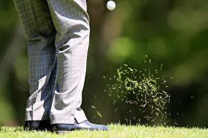 Chip Gallery: Grass Flies After Chip Shot