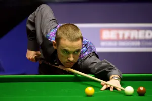 Stephen Hendry Gallery: Stephen Hendry Mbe