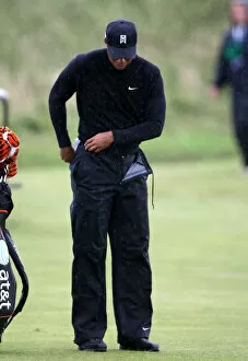Tiger Woods Braves The Weather