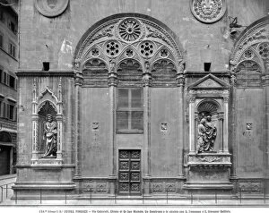 Images Dated 22nd December 2014: The outside of Orsanmichele church, Florence