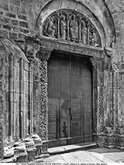 Images Dated 6th April 2012: The portal of the Church of S. Andrea in Barletta