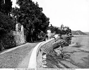 Rapallo Collection: Road that leads to San Michele di Pagana in Rapallo