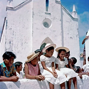 Images Dated 13th January 2012: Tuamotu Islands. Catholics