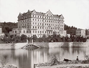 Images Dated 21st April 2006: View of the Pallanza Hotel, located in the town of the same name on Lake Maggiore