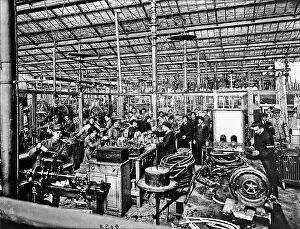 Images Dated 14th April 2014: Workers in the Officine Galileo, in the mechanical assembly area