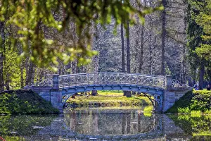 Framed Print : Print of Old Bridge in Russian Park