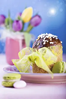 Spring Awakening Decoration Prints: The easter installation with Easter bread