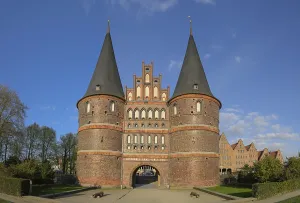 Holstentor, Holstentorplatz, Luebeck