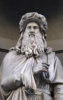 Leonardo Da Vinci Prints: Leonardo da Vinci Print, Uffizi Colonnade Statue