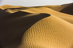 Empty Quarter UAE Prints: Shapes, structures and patterns