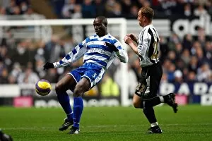 Images Dated 6th December 2006: Ibrahima Sonko clears the ball from Nicky Butt