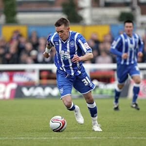 Images Dated 3rd January 2011: Craig Noone makes his Albion debut at Exeter City