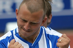 <b class=qtipBold><figcaption>Gary Hart</figcaption></b><br><br><em>© Brighton And Hove Albion Football Club</em> Gary Hart