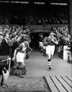 Chelsea Prints: Chelsea's Roy Bentley and Team Celebrate Championship Victory Print