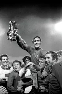 Chelsea Prints: Chelsea's Ron Harris Lifts FA Cup Print