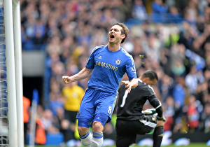 Soccer - Barclays Premier League - Chelsea v Swansea City - Stamford Bridge